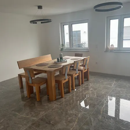 Haus Villa-moderne 3-zimmer In Wallersdorf-haidlfing Appartement