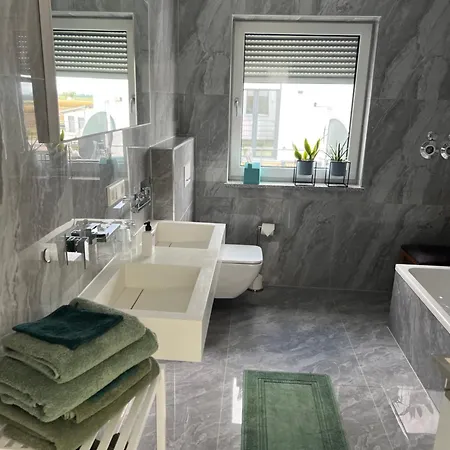 Haus Villa-moderne 3-zimmer In Wallersdorf-haidlfing