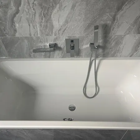 Haus Villa-moderne 3-zimmer In Wallersdorf-haidlfing *