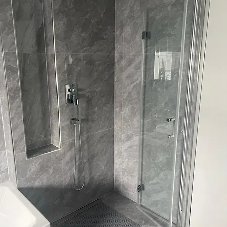 Haus Villa-moderne 3-zimmer In Wallersdorf-haidlfing Wallersdorf